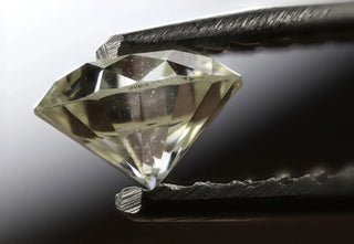 Does an Inscription Make a Diamond More Secure?