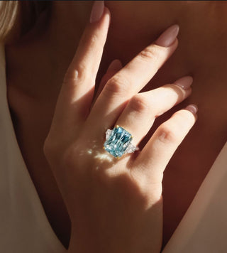 Designing Your Dream Engagement Ring: A Personalized Journey with Dubai's Best Jewelers