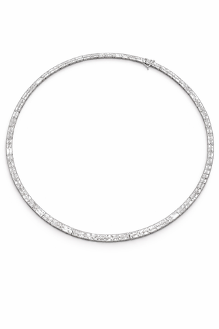 elan-bow-necklace-detail-shot
