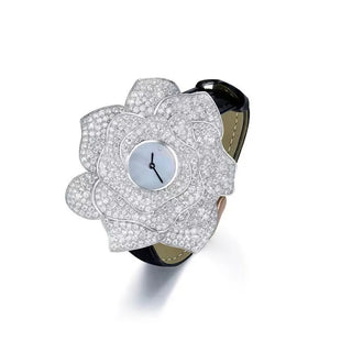 Rosé Eternelle Signature Watch with silver case, sapphire crystal dial, and quartz movement.